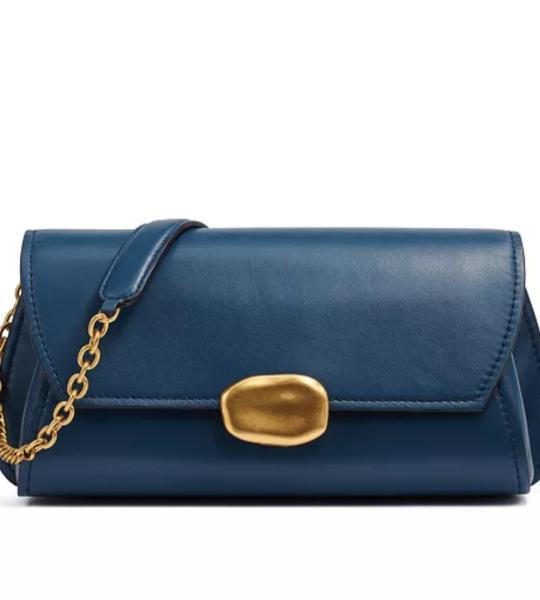 Donna Karan Sag Harbor shoulder bag with sculpted magnetic closure