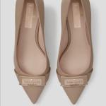 Daniella Pumps